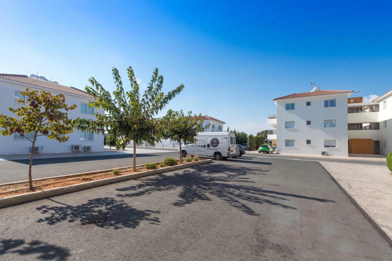 Mythical Sands Apartments Протарас Экстерьер фото
